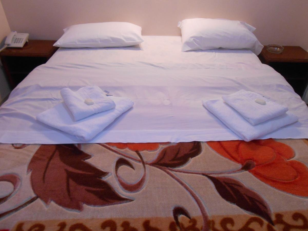 Hotel Florencia Termas de Río Hondo Dış mekan fotoğraf